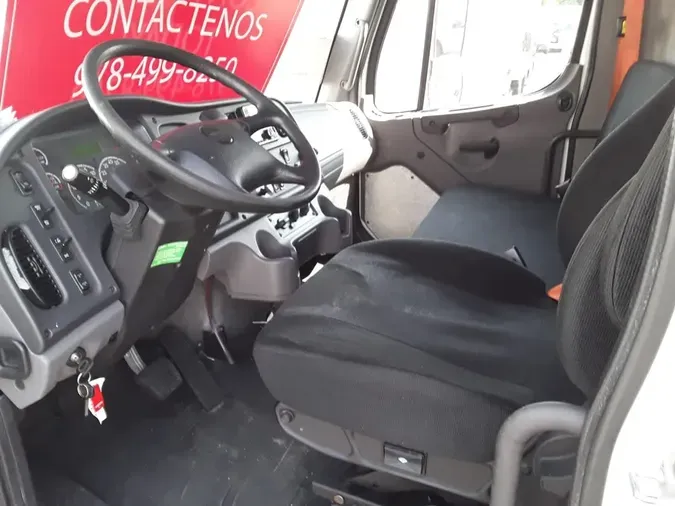 2018 FREIGHTLINER M2 106
