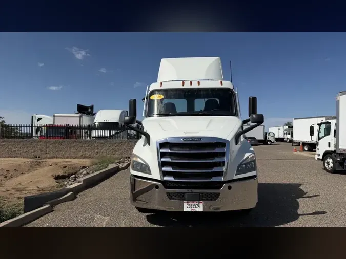 2020 FREIGHTLINER/MERCEDES NEW CASCADIA 11604cfa2a4bf5a461a66372fade24a8cf0