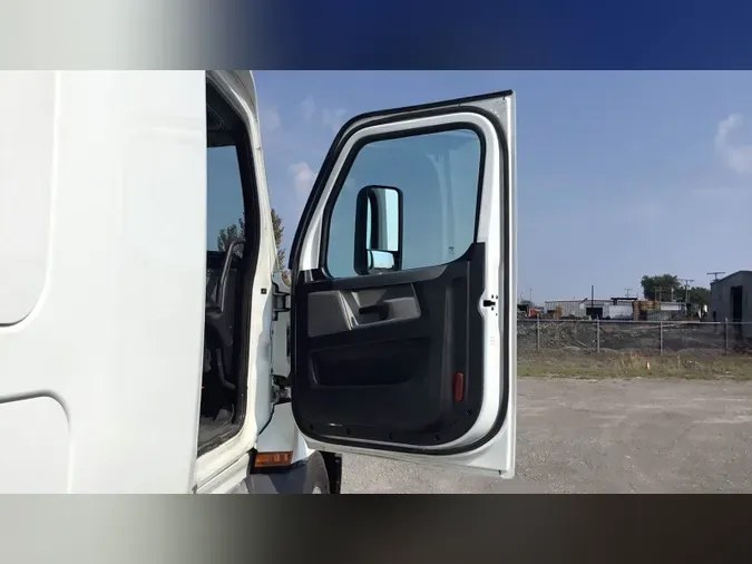 2020 Freightliner Cascadia 12604cfdb6fad2d222c354dca35f66c2529