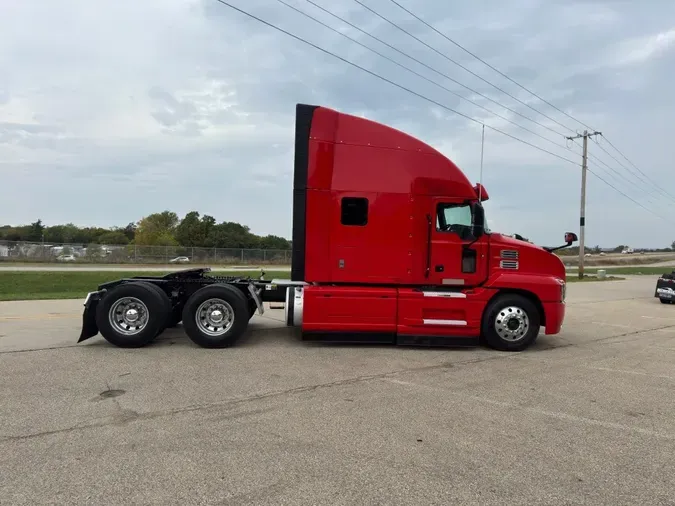 2019 MACK ANTHEM04d021ab1676c5f6528ac5be8e1f8d33