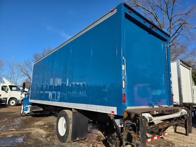 2016 FREIGHTLINER/MERCEDES M2 106