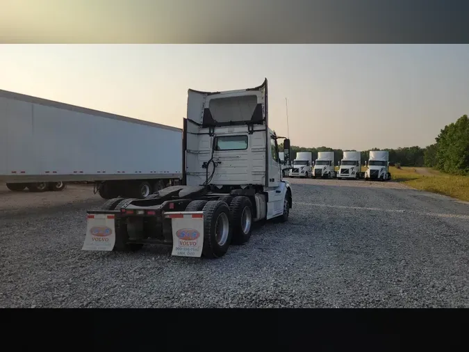 2018 Volvo VNL300