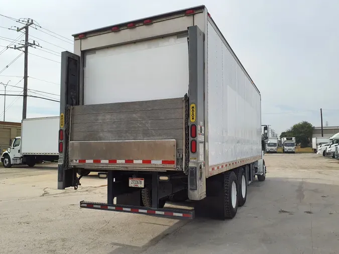 2018 FREIGHTLINER/MERCEDES M2 106