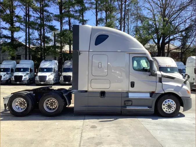 2024 Freightliner Cascadia