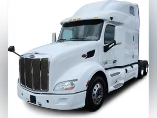 2022 Peterbilt 579