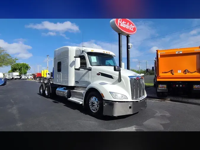 2022 Peterbilt 579