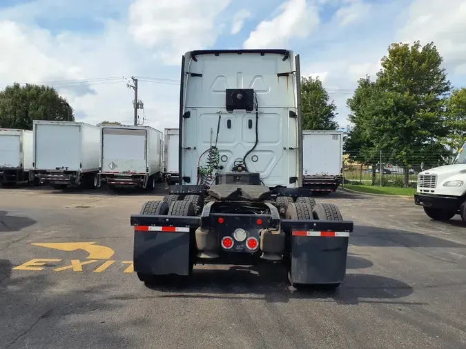 2020 FREIGHTLINER CASCADIA 125