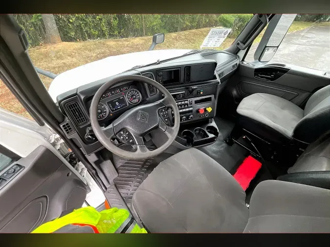 2019 INT LT625 6x4