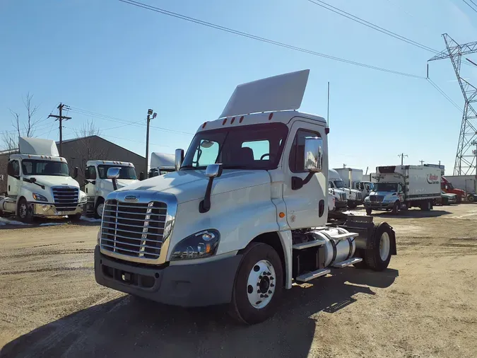 2018 FREIGHTLINER/MERCEDES CASCADIA 12504e9932de2341c4659442846cbd1dcb9