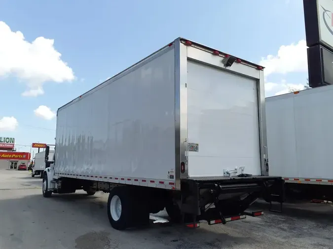 2018 FREIGHTLINER M2 106