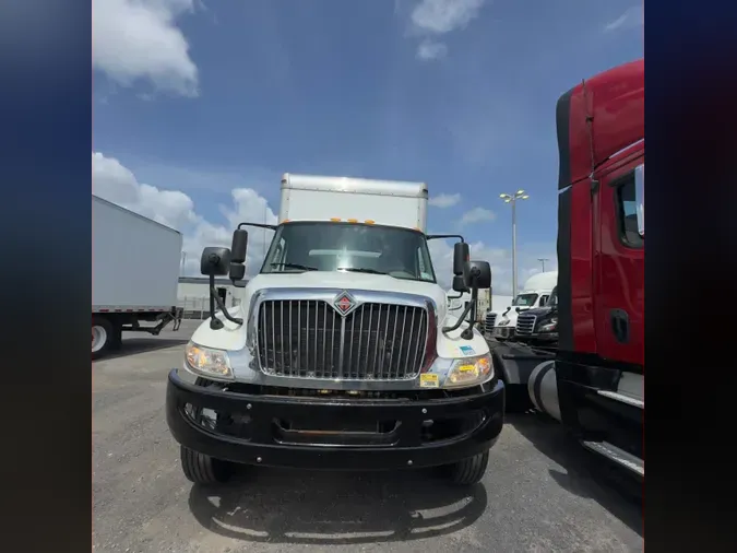 2018 NAVISTAR INTERNATIONAL 4300 LP