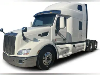 2022 Peterbilt 579