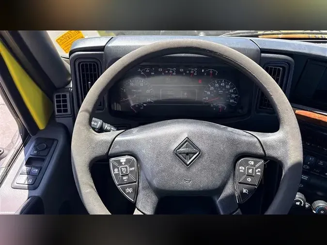 2018 INTERNATIONAL RH613