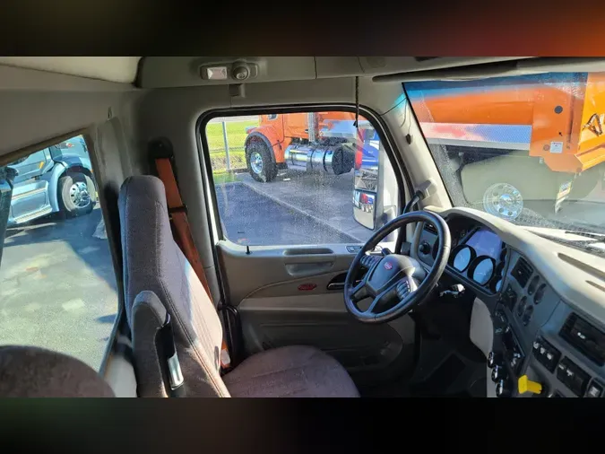 2020 Peterbilt 579