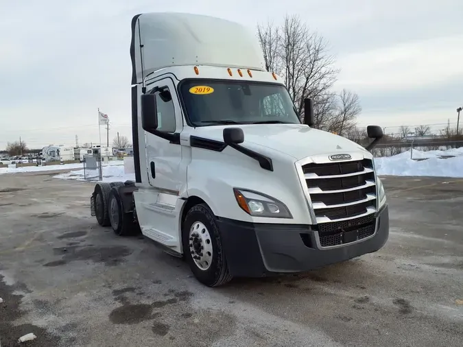 2019 FREIGHTLINER/MERCEDES NEW CASCADIA PX12664