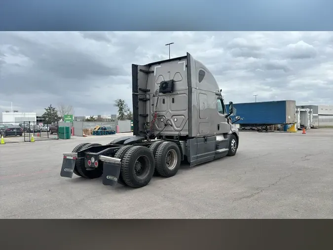 2021 Freightliner Cascadia