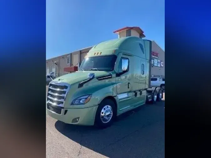 2025 Freightliner New Cascadia04f77fbd936b522f5d794576b3542eba