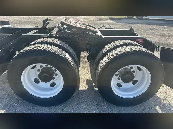 2018 VOLVO VNL670