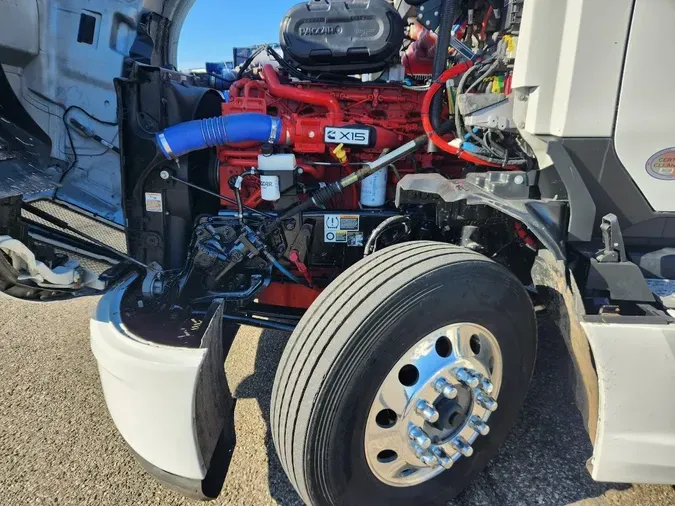 2022 KENWORTH T680