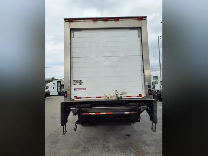 2018 FREIGHTLINER/MERCEDES M2 106