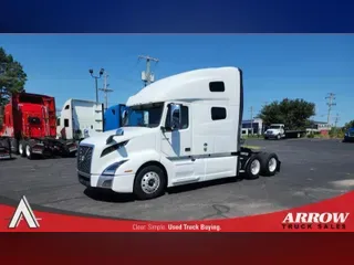 2019 VOLVO VNL760