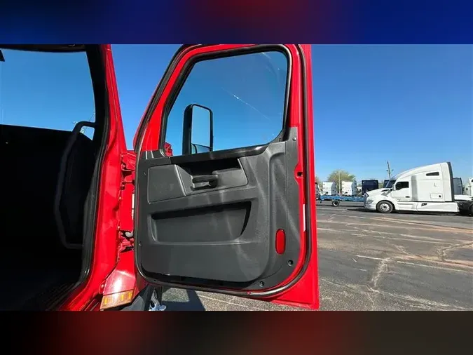 2023 FREIGHTLINER CA126