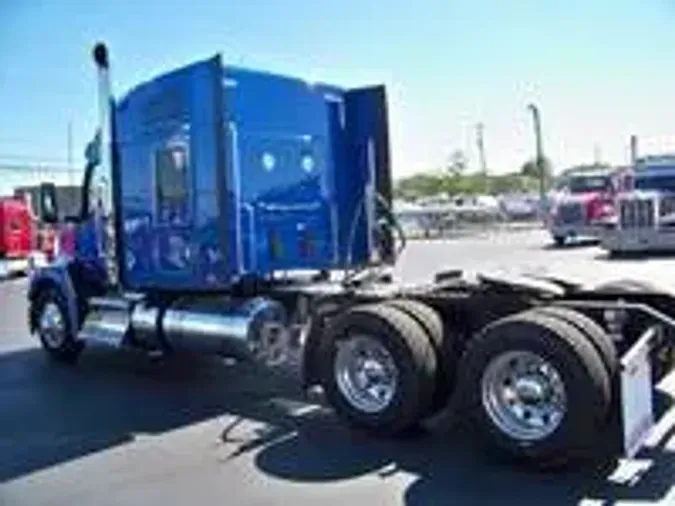 2025 Kenworth T680