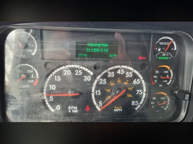 2018 FREIGHTLINER/MERCEDES M2 106
