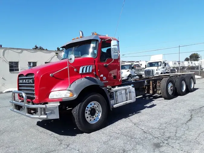 2018 MACK TRUCKS, INC. GU80305074b613a3ff214d2c654456cd14d91
