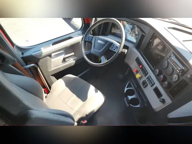 2022 FREIGHTLINER CA126