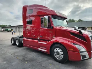 2022 VOLVO VNL64T760