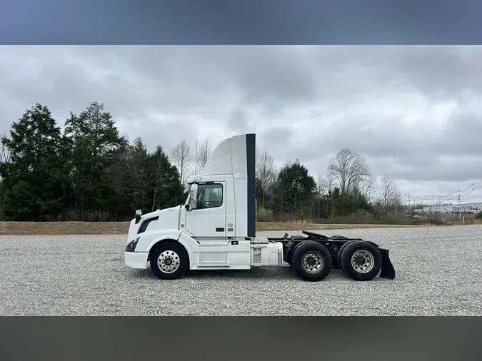 2018 Volvo VNL300