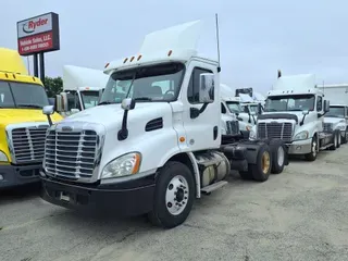 2017 FREIGHTLINER/MERCEDES CASCADIA 113