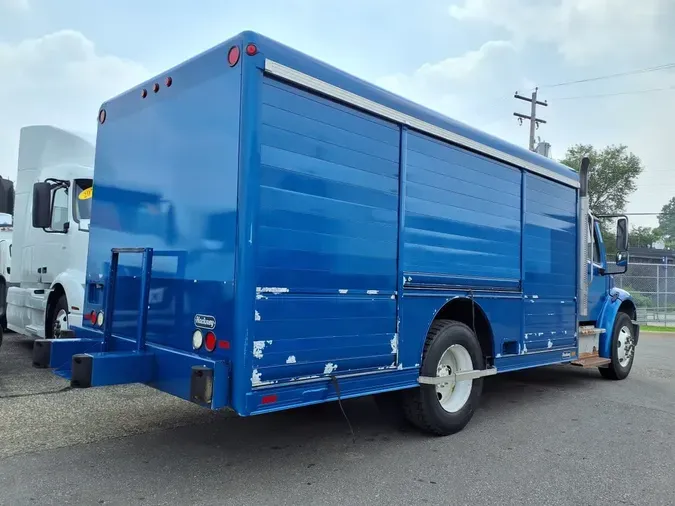 2017 FREIGHTLINER M2 106