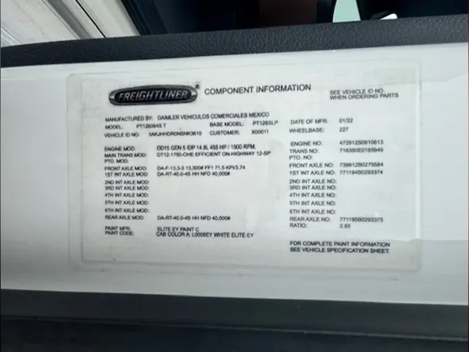 2022 Freightliner Cascadia 126
