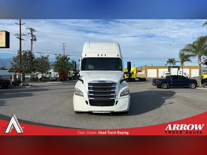 2020 FREIGHTLINER CA126