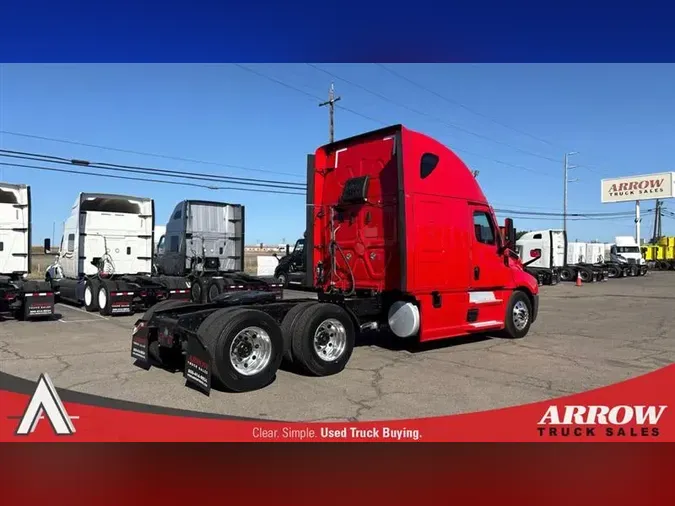 2022 FREIGHTLINER CA126