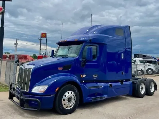 2022 Peterbilt 579