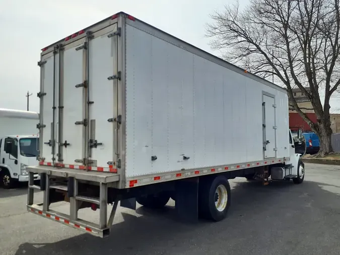 2018 FREIGHTLINER/MERCEDES M2 106