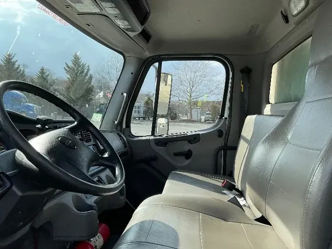 2017 Freightliner M2