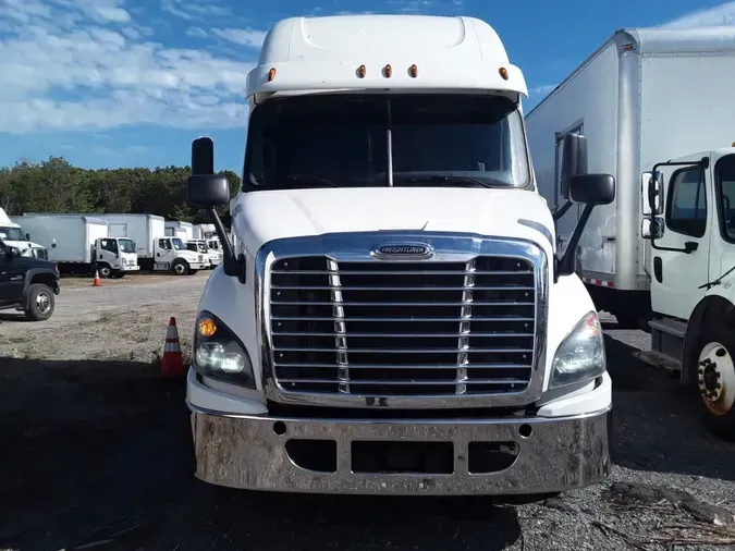 2019 FREIGHTLINER/MERCEDES CASCADIA PX11364ST