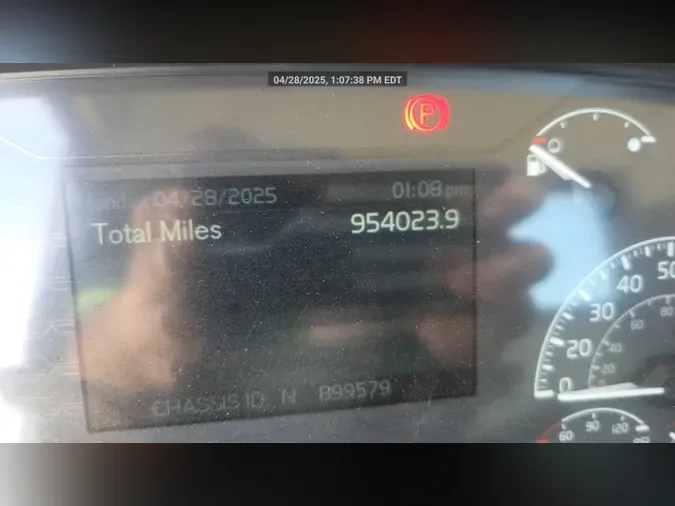 2018 Volvo VNL300