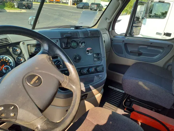 2017 FREIGHTLINER/MERCEDES CASCADIA 125