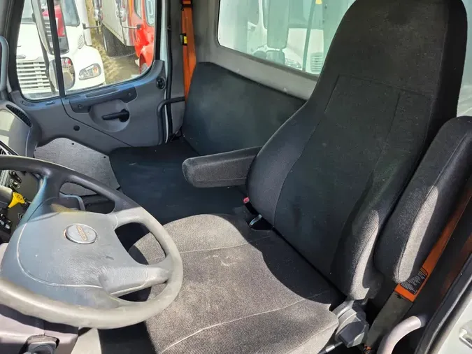 2019 FREIGHTLINER/MERCEDES M2 106