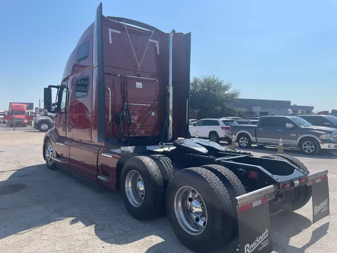 2022 VOLVO VNL64T860