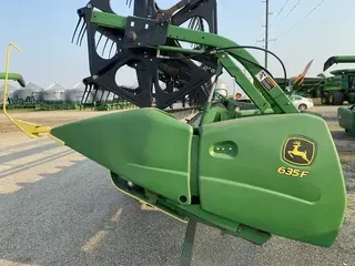2009 John Deere 635F