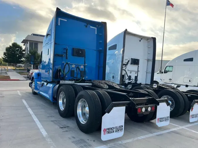 2022 Kenworth T680