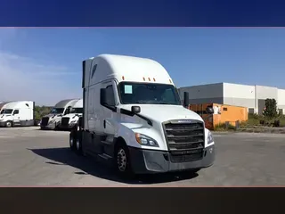 2021 Freightliner Cascadia 126