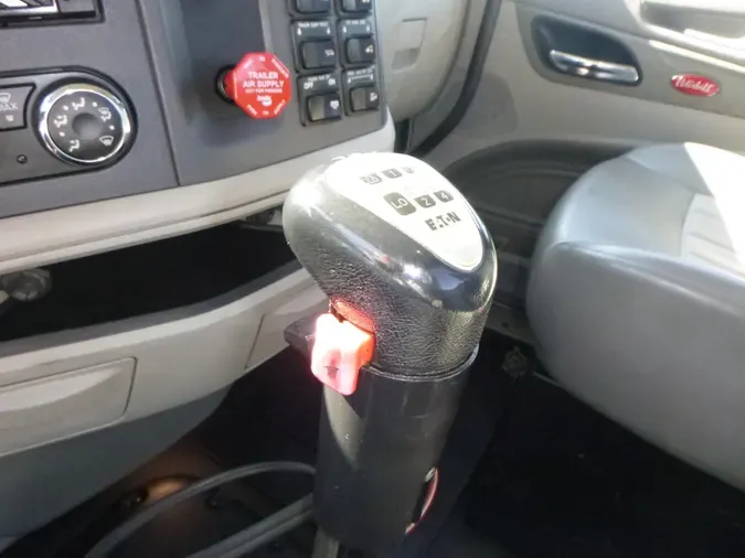 2019 Peterbilt 567