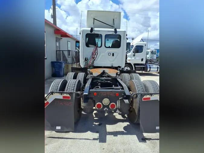 2018 FREIGHTLINER/MERCEDES CASCADIA 125